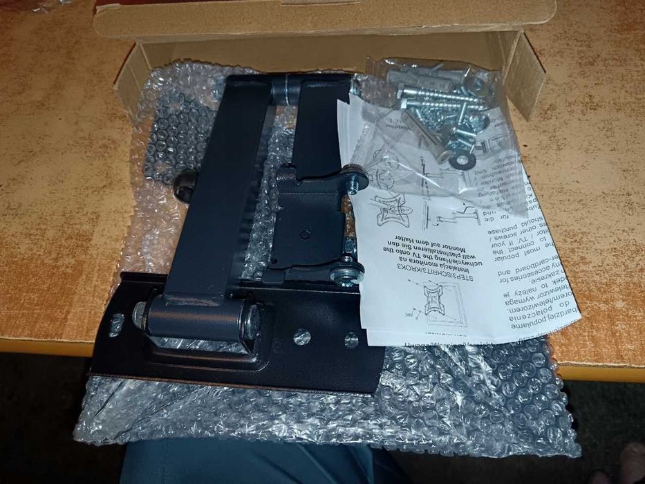 Uchwyt Obrotowy do Telewizora 22-42 cale Mocny Wieszak TV