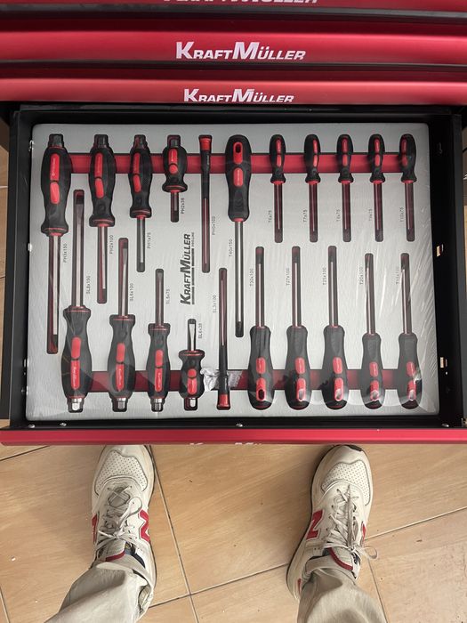 Carrinho de 7/7 gavetas cheias