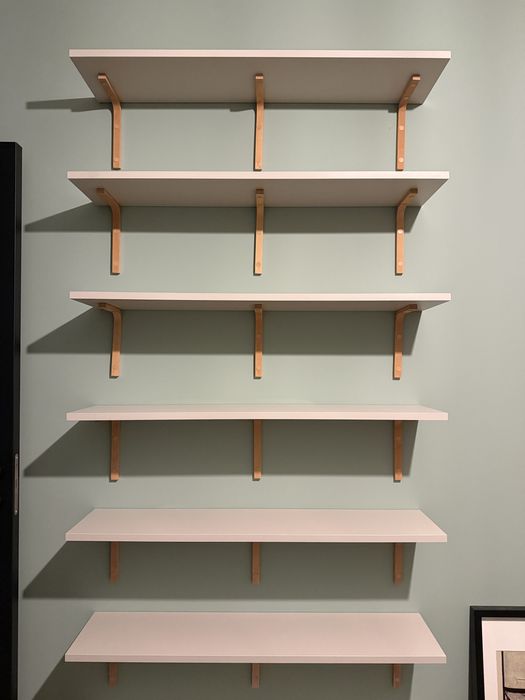 Regał / półki na wspornikach