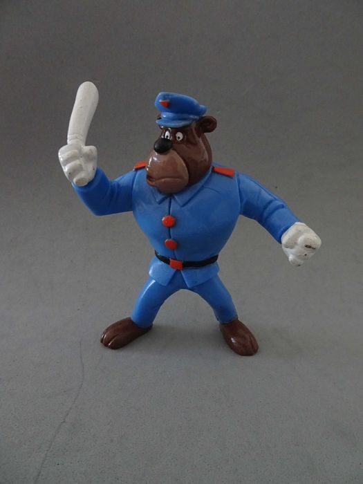 Figura em PVC polícia da coleção Pif e Hércules