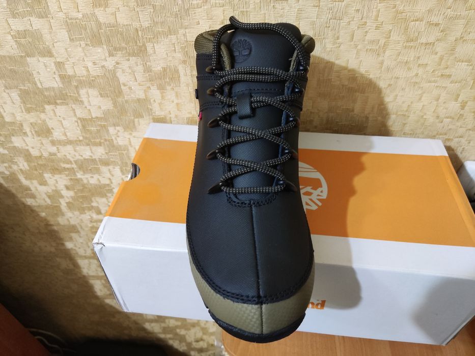 Ботинки новые Timberland 42 размер.