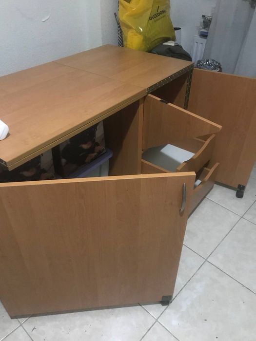 Стіл-трансформер для шиття і крою