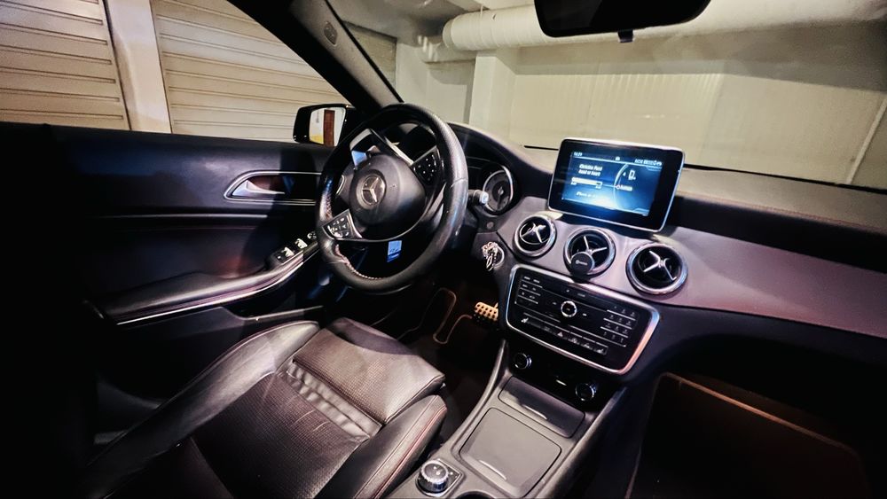 Mercedes GLA 180 CDI(Aut) - versao AMG Excelente Estado — photo 5