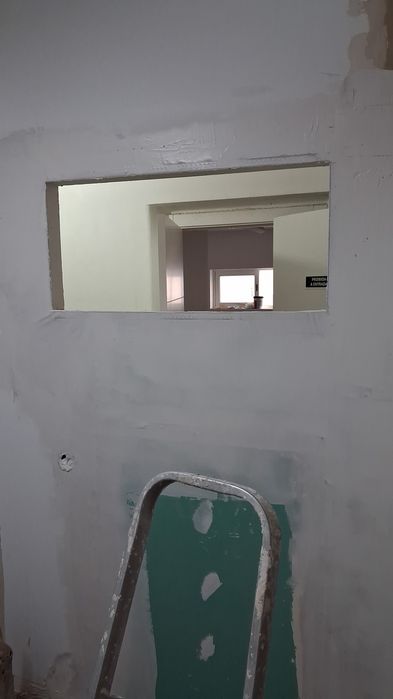 Barramento e pinturas e reboco erc
