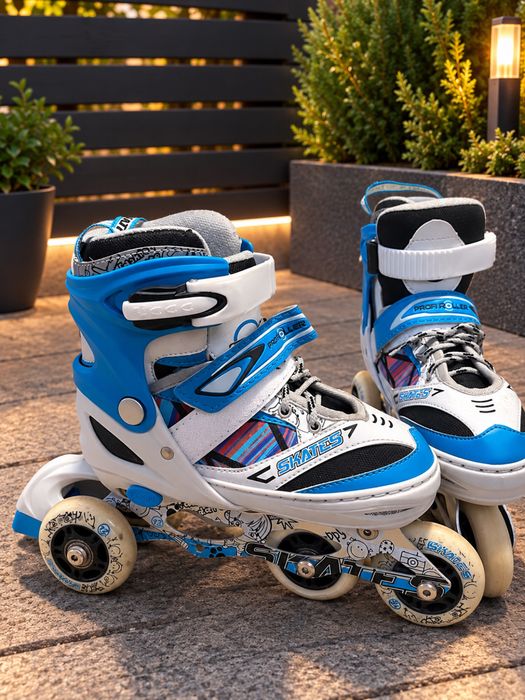 Ролики дитячі синьо-білі SKATES — у хорошому стані