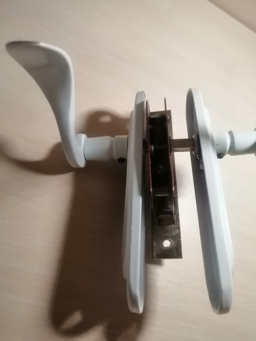 Замок дверной межкомнатный