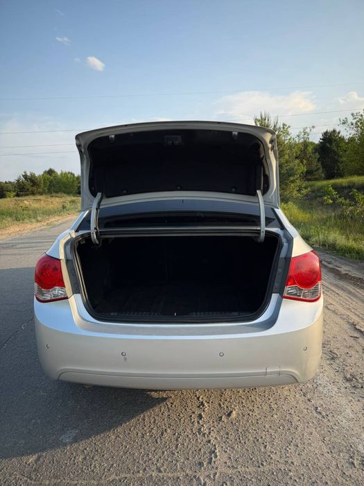 Chevrolet Cruz 2014р.1.8г/б avtomat