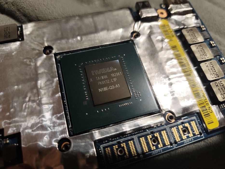 Відеокарта Nvidia Quadro P4200 Dell Precision 7730/7740