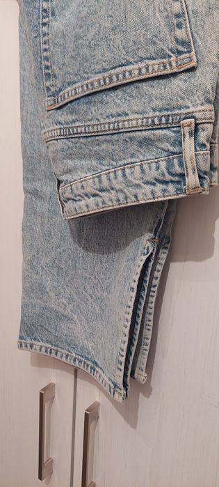 Niebieskie dżinsy damskie