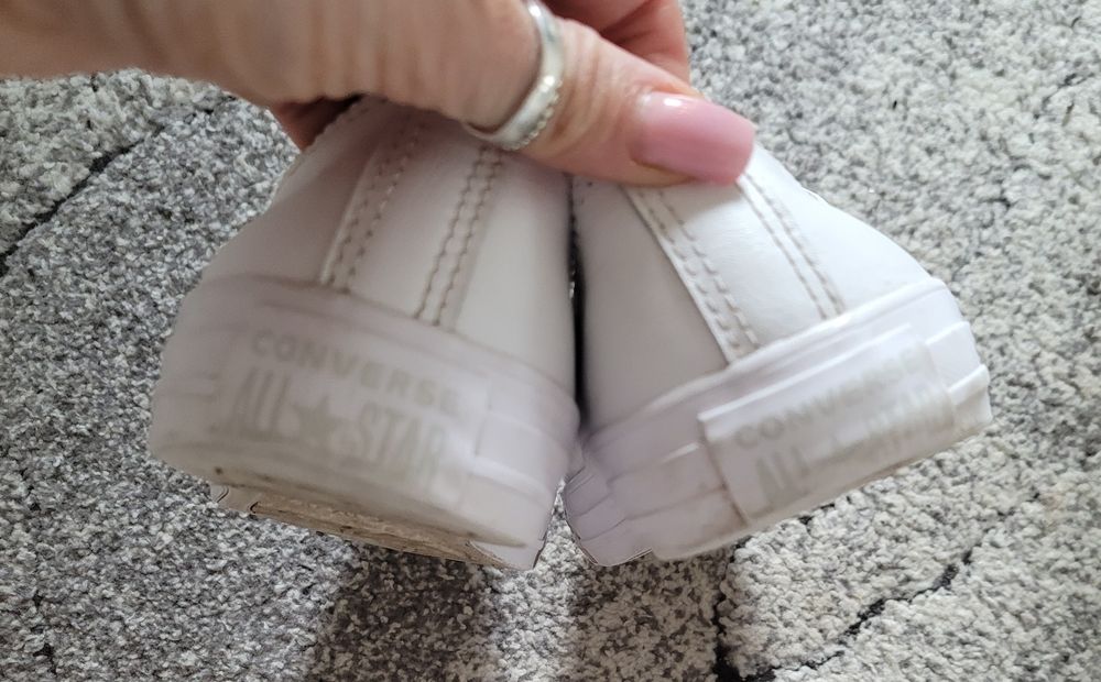 Białe skórzane converse 38