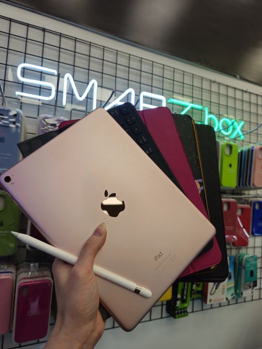 Планшет Apple iPad Pro 9.7" 32GB Рожевий + Apple Pencil