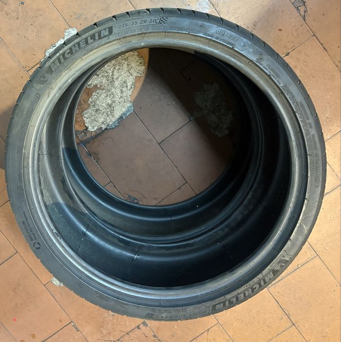 Pneus  Michelin 235/35/20