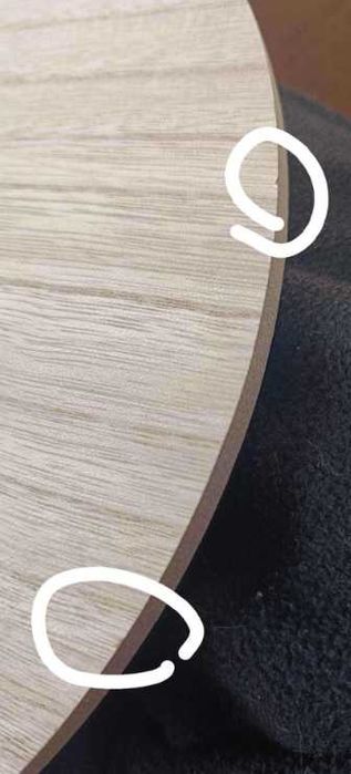 Zestaw 3 stolików z metalowym spodem