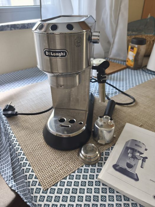 Máquina de café expresso Dêlonghi