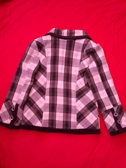 Стильная кашемировая курточка демісезон р 50-52 б.у  цена 300гр