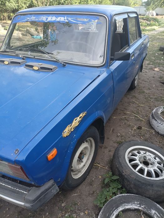 Продам авто ваз 2105