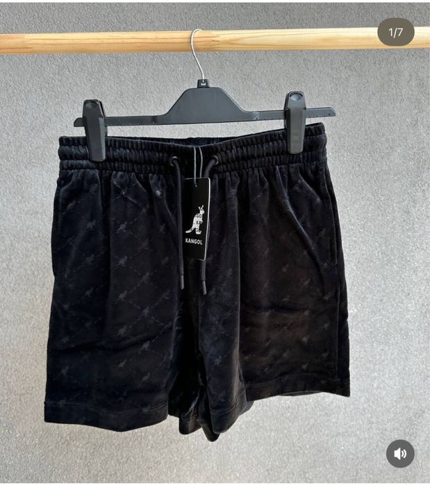 Велюрові шорти kangol