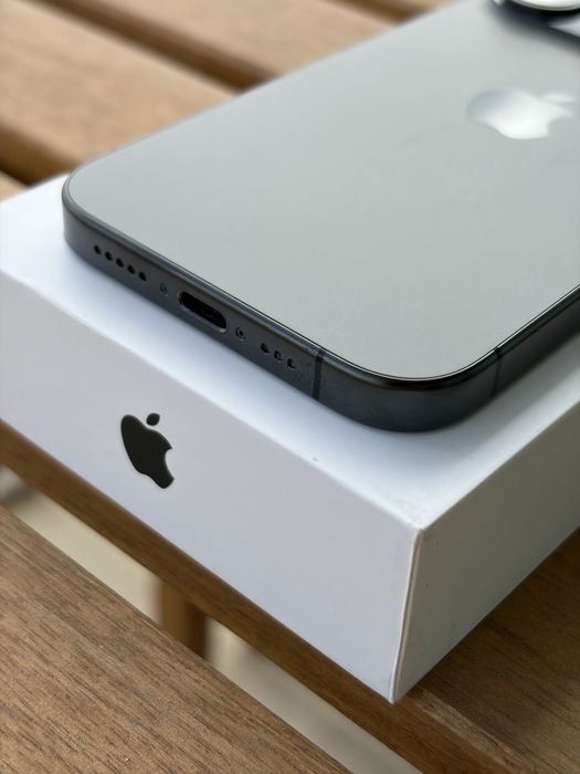 iPhone 15 Pro 256GB Black Titanium