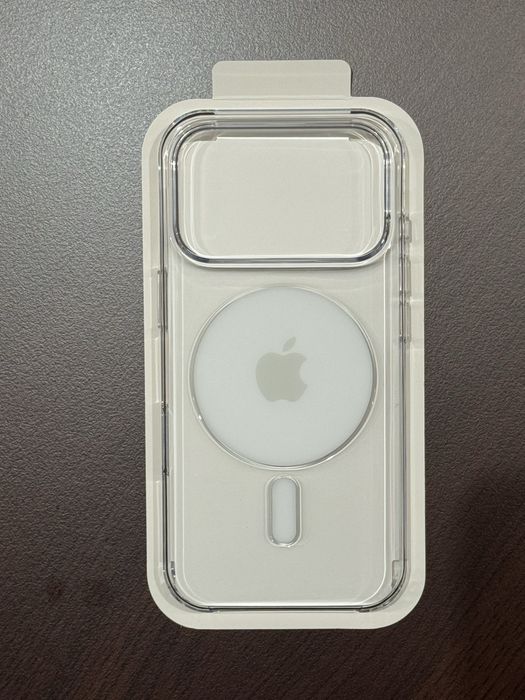 Чехол Apple Clear Case with Magsafe 18 Про / 18 Про Макс
