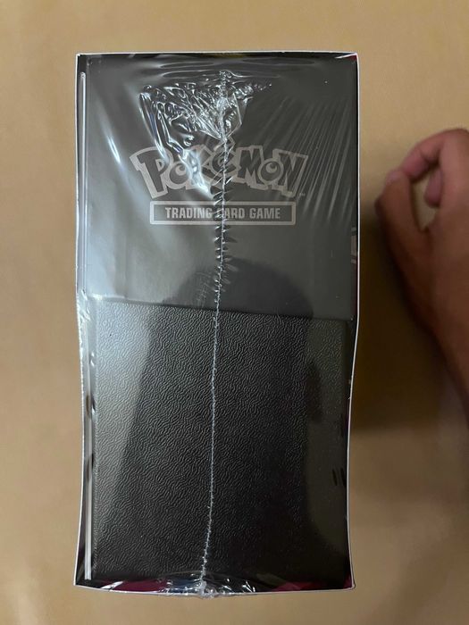 Pokemon Pitch Black Elite Trainer Box (selado)