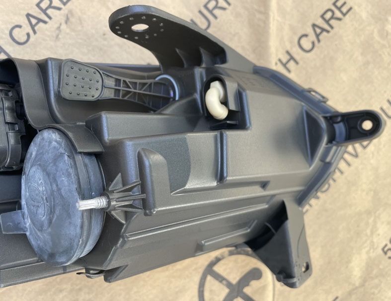 Farol condutor dacia sandero 2023 em diante