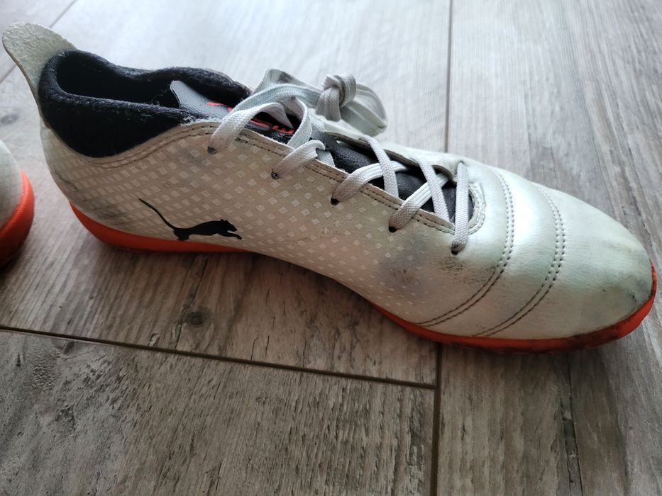 Halówki Puma. R: 37,5.