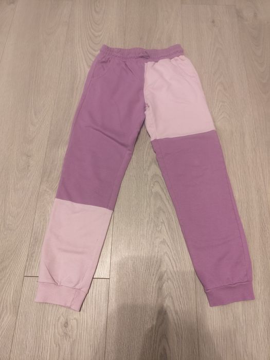 Spodnie dresowe Little Kids r. 128