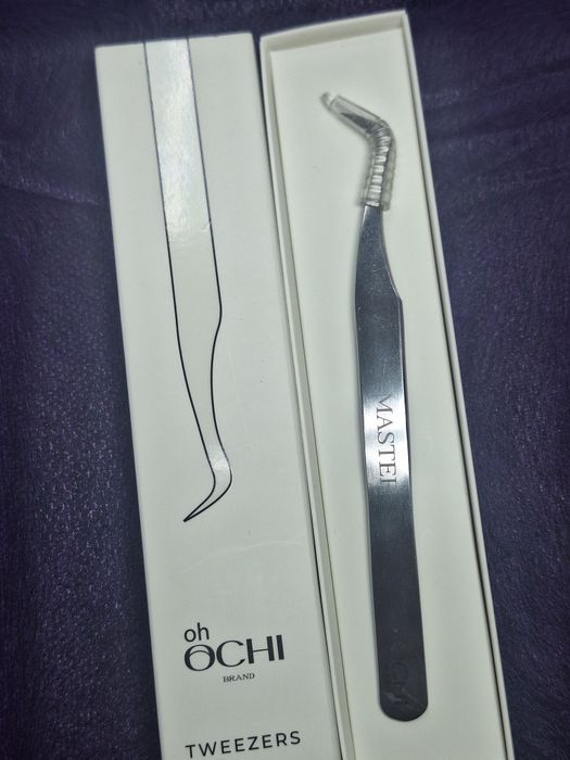 Пінцет Master від oh Ochi для нарощення вій