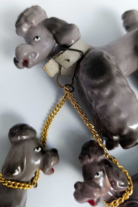 Cães Vintage em Cerâmica