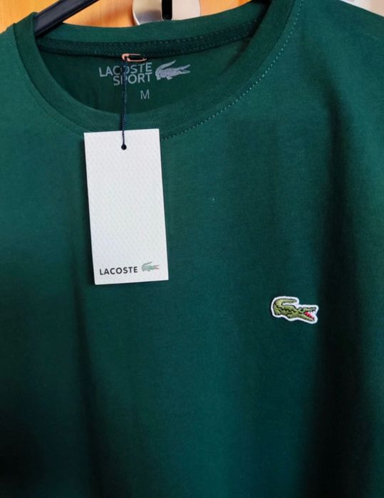 T-shirt verde escura da Lacoste