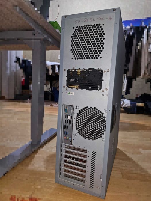 Lenovo LGA 2011 / 2x Xeon E5-2630L / 112GB RAM / GTX 980 Ti (6GB)