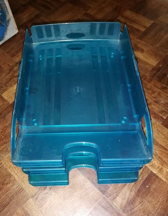 Prateleiras de secretaria