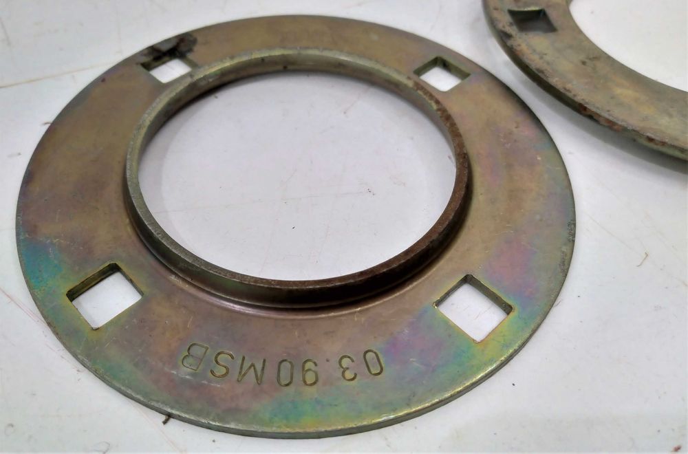 Obudowa oprawa kołnierzowa łożyska John Deere INA 03.90MSB