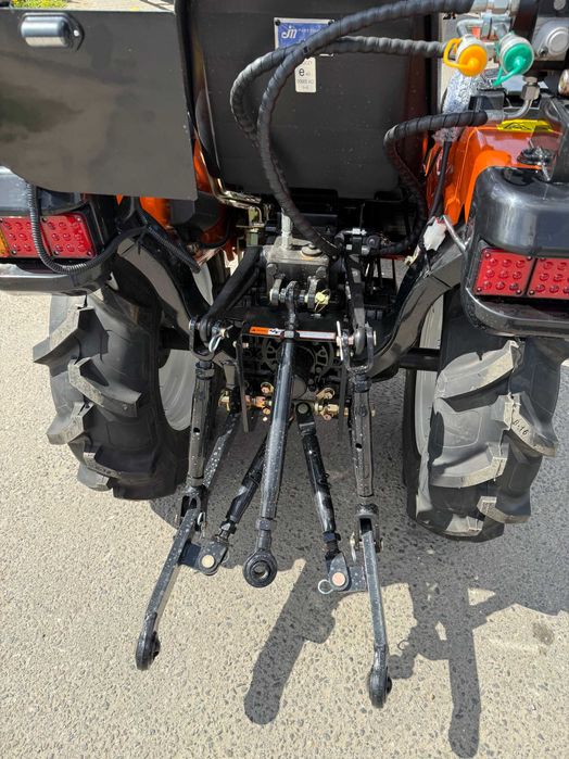 Fabrycznie nowy traktorek Taro B2501 25KM 4x4 wspomaganie