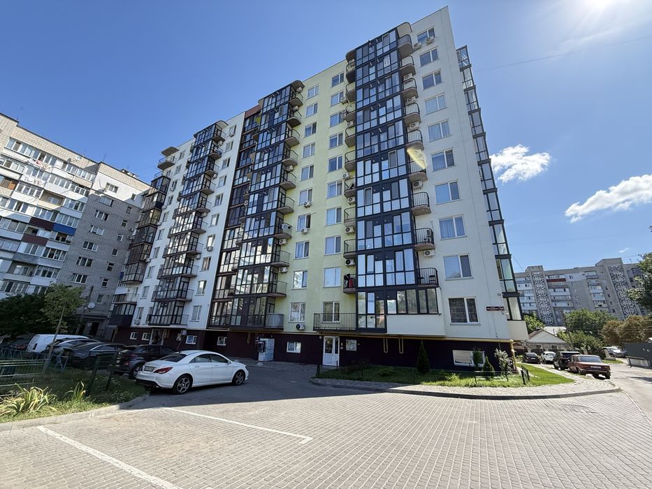 Продаж 2-кімнатної квартири з якісним ремонтом, ще ніхто не проживав