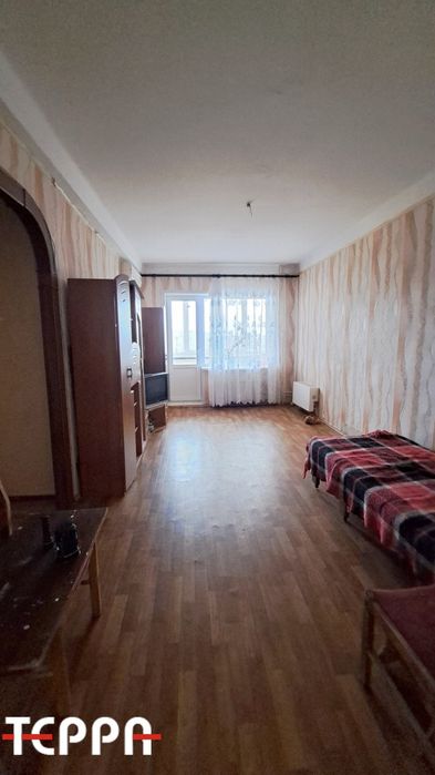 Продаж 3-кімнатної квартир на Пісках вул. Нагнибіди