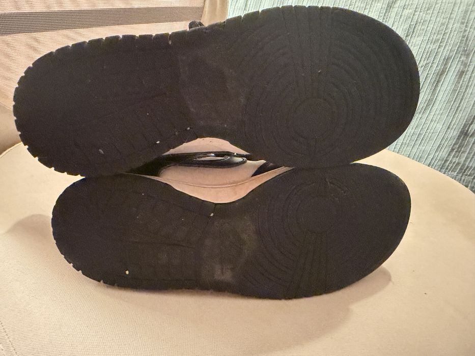 Ténis Nike preto e branco – Tamanho 38 – Usados