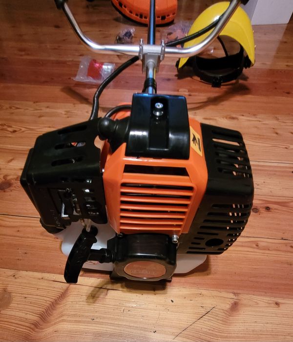 Kosa podkaszarka wykaszarka nowa