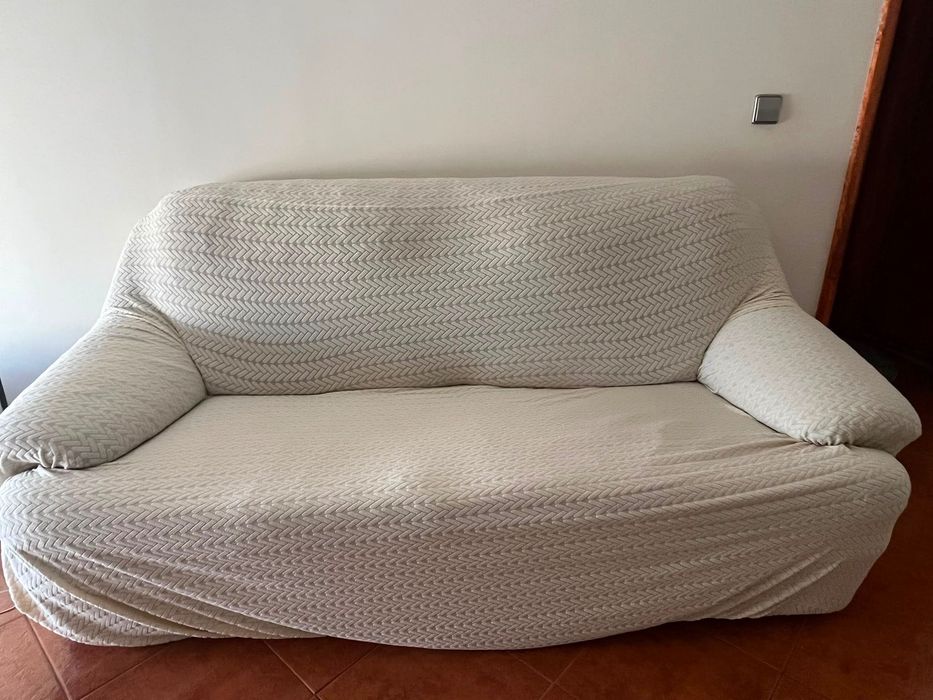 Sofá + repousa pés