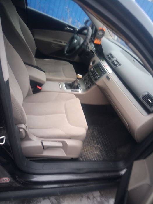 Фольксваген Пассат Б6  2.0 TDI