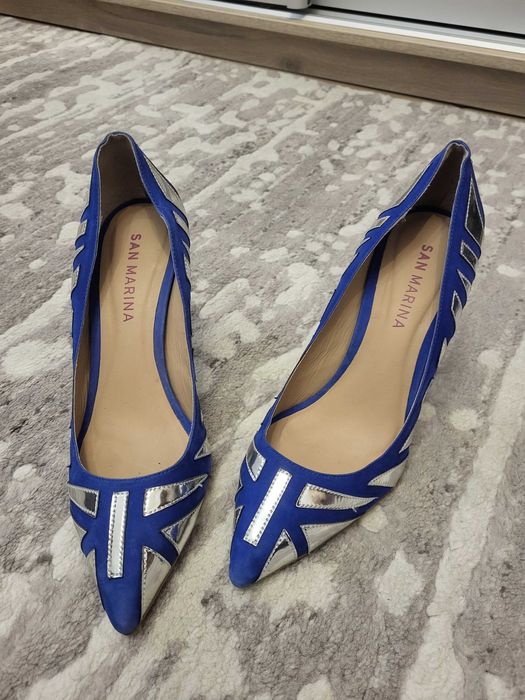 Туфлі, босоніжки