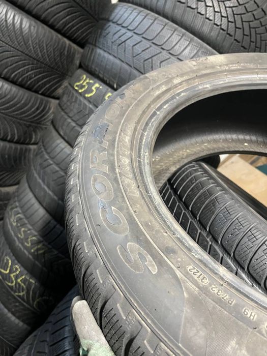 Комплект зимової гуми 235/55/18 Pirelli