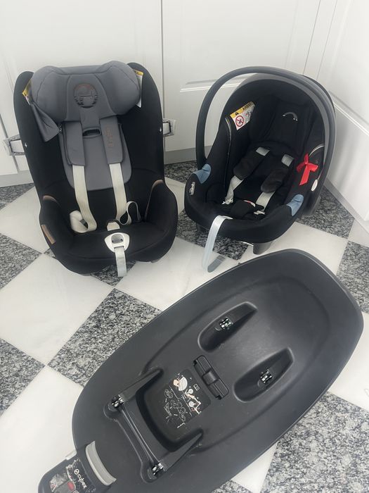 Fotelik Cybex Sirona M2 i-size i Cybex Aton M I-Size , z bazą isofix