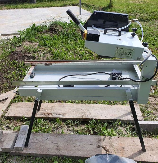 Лобзік. Торцовка. Стусло. . Станок для різки каменю. Вологоріз.