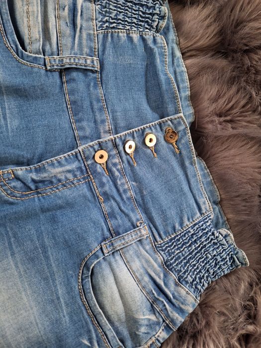 Spodenki jeansowe wysoki stan. Rozmiar 30