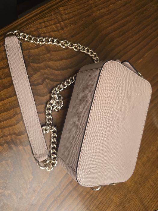 Mala senhora GUESS