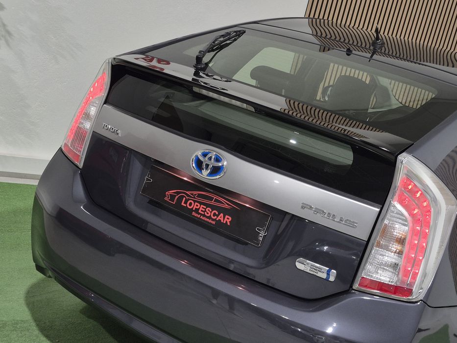 Toyota Prius 1.8 PLUG-IN Hybrid | GARANTIA | NACIONAL