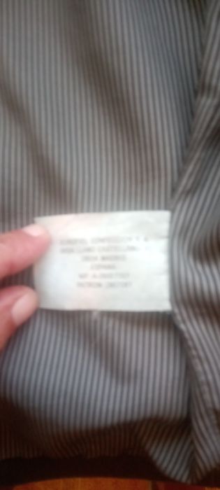 Casaco de pele  Sprinfield.   em um fecho novo. Para homem não tem ras