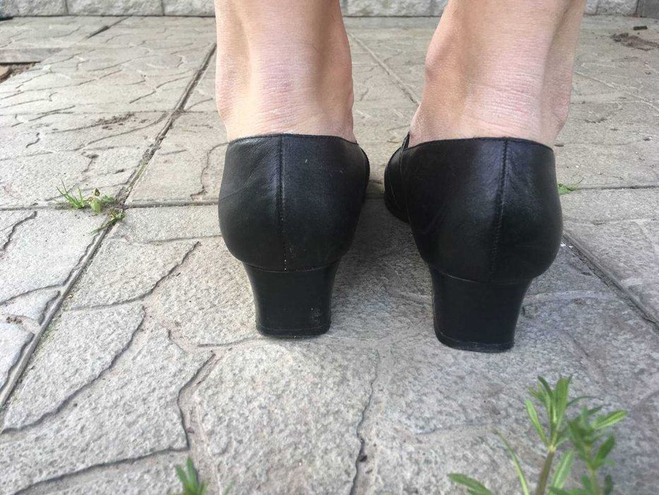 Туфлі Clarks чорні