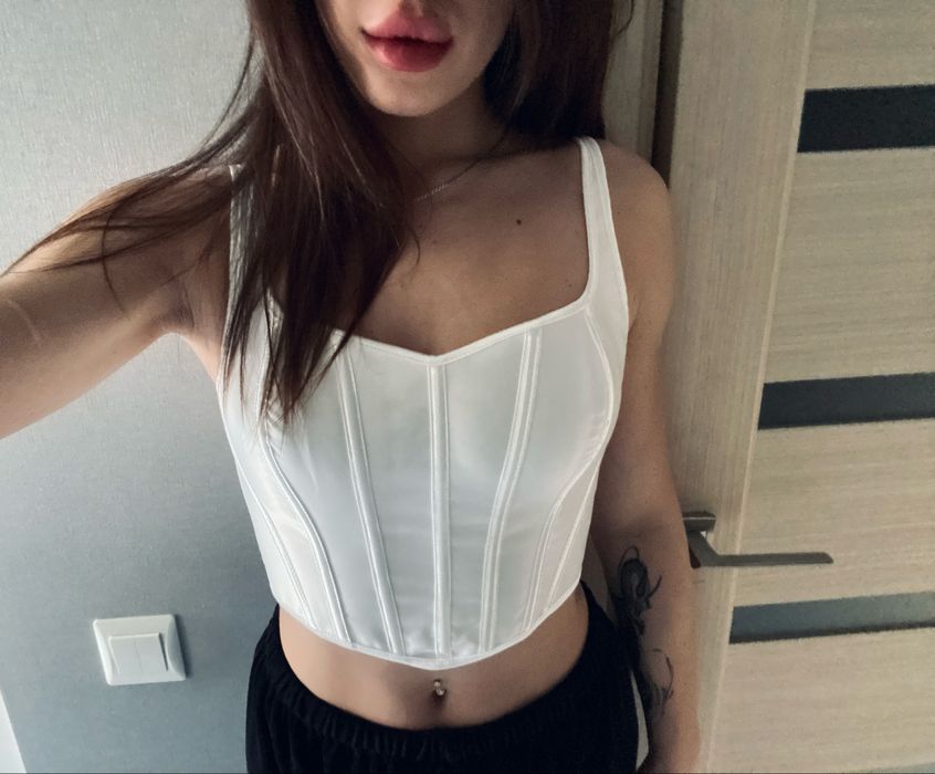 Білий  жіночий корсет